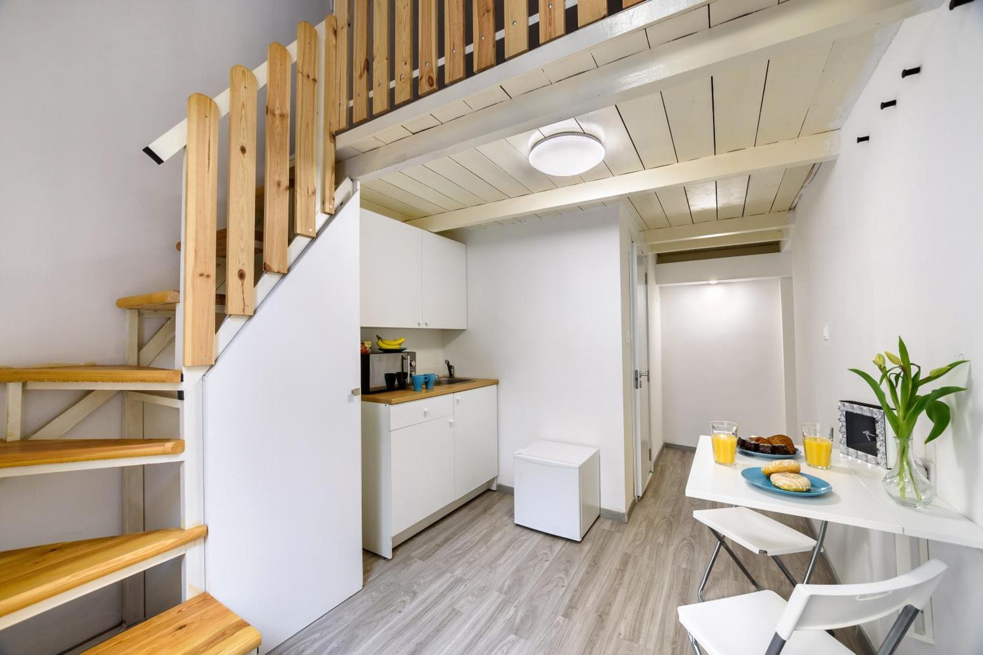 Flora Downtown Apartments — Photos 2